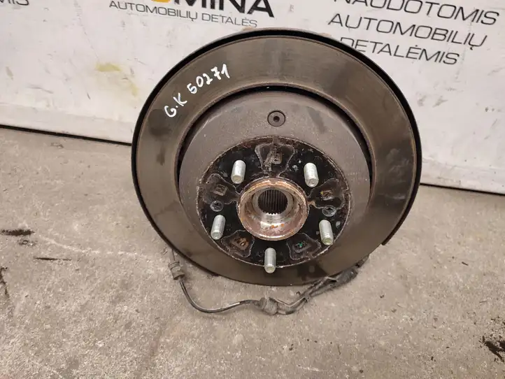 Kia Sorento (2014 - 2017) Ступица колеса — фото 1