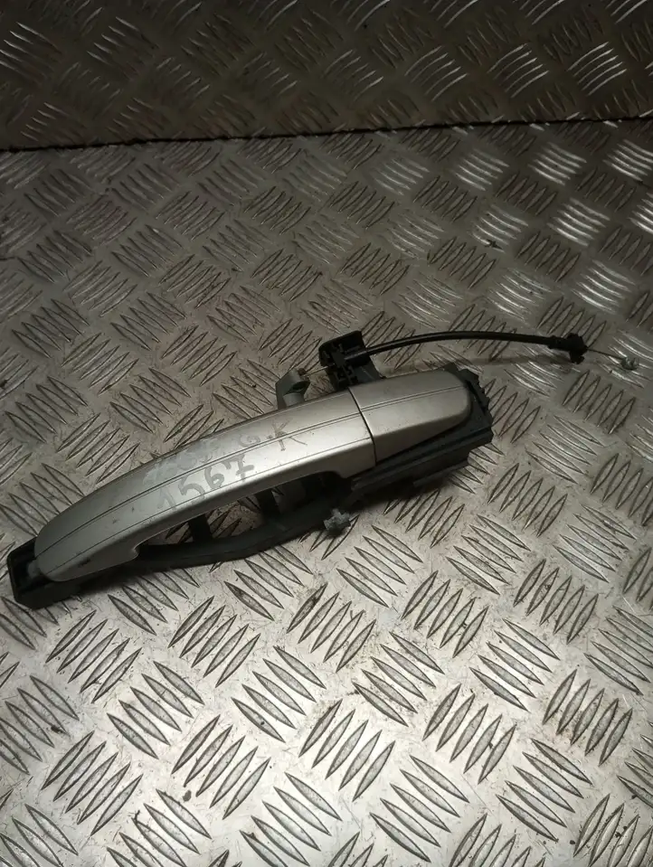 Ford Focus (2005 - 2008) Наружная ручка задней двери — фото 1