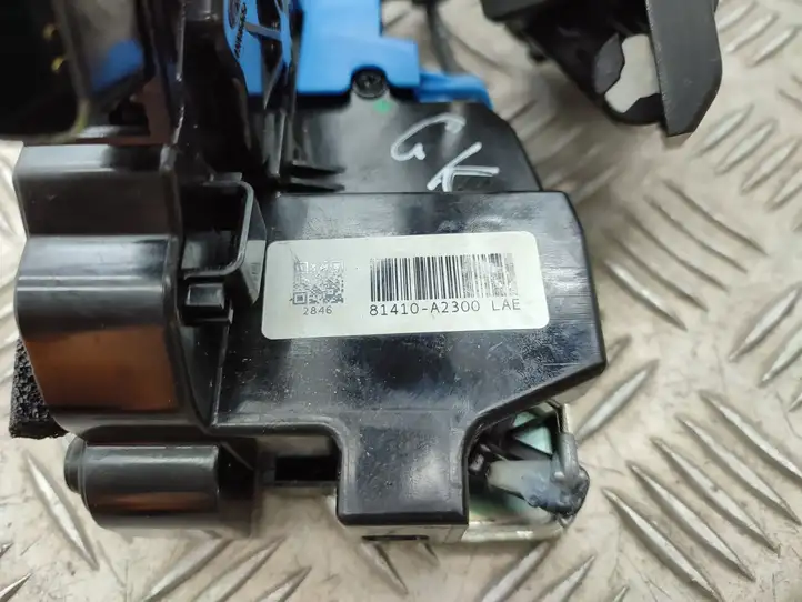 Kia Ceed (2015 - 2018) 81410A2300 Замок задней двери — фото 3