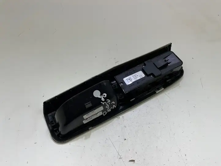 Volvo V50 (2008 - 2012) 30773210 Кнопка стеклоподъемников — фото 3