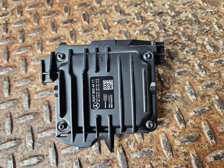 Mercedes-Benz A W177 (2018 - ) A2479004411 Камера в лобовом стекле — фото 3