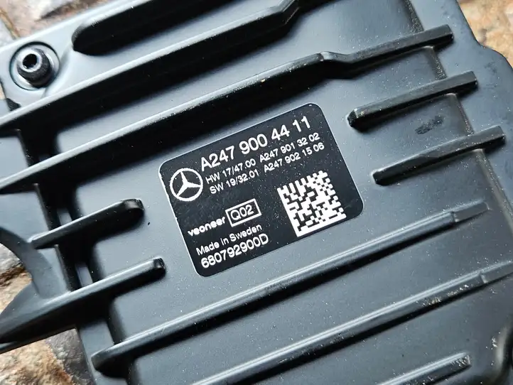 Mercedes-Benz A W177 (2018 - ) A2479004411 Камера в лобовом стекле — фото 4