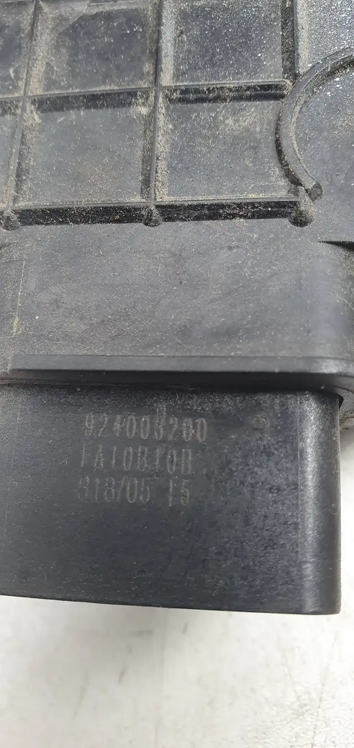 Ford Focus C-MAX (2003 - 2010) 924008200 Замок задней двери — фото 4