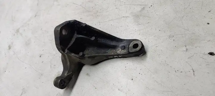 Ford Focus C-MAX (2003 - 2010)  3m516p093 Кронштейн крепления коробки передач