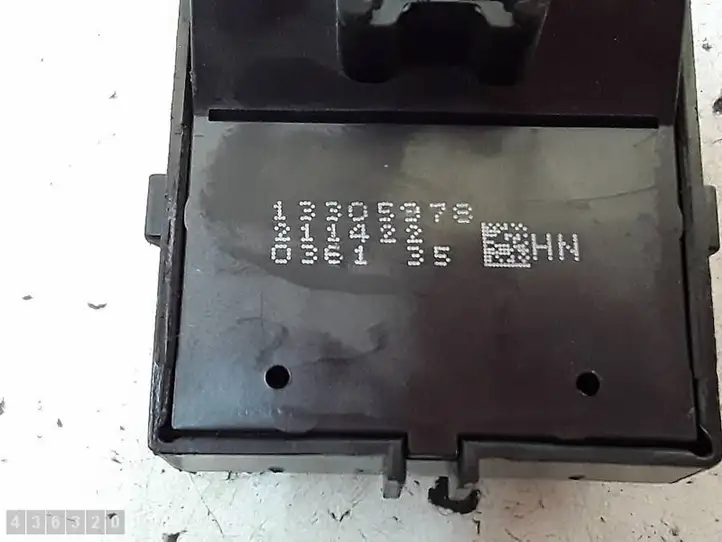 Opel Meriva B (2010 - 2014) 13305978 Кнопка стеклоподъемников — фото 3