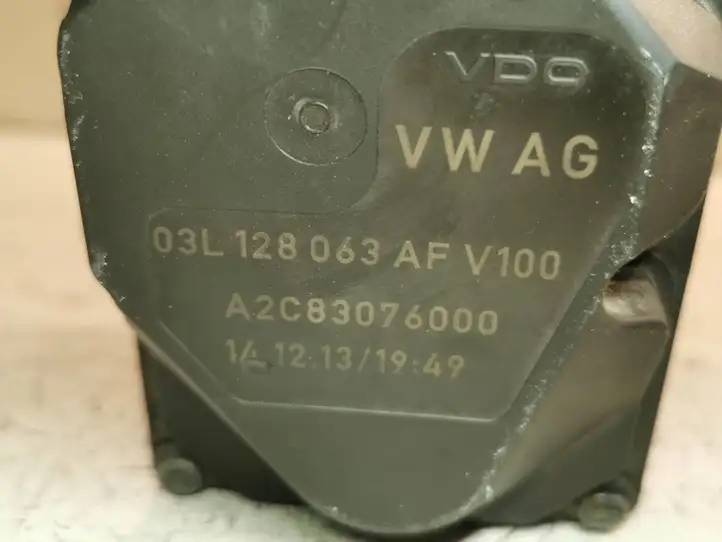 Volkswagen PASSAT B6 (2005 - 2010) 03L128063AF Дроссельная заслонка — фото 4
