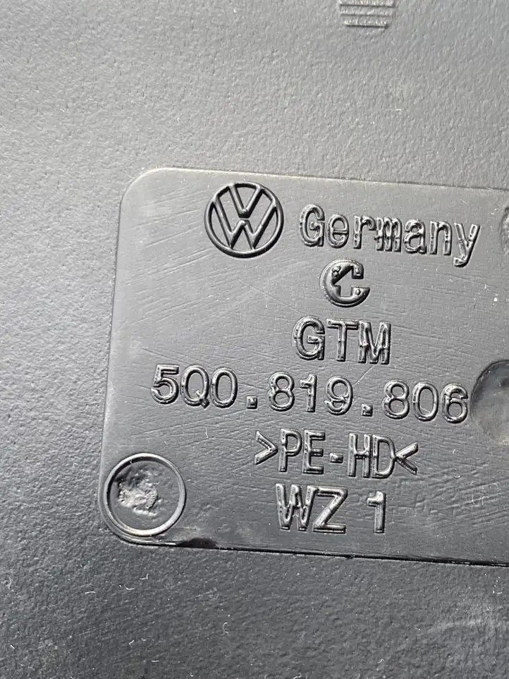 Skoda Octavia Mk3 (5E) (2013 - 2019) 5Q0819806 Прочие детали салона — фото 3