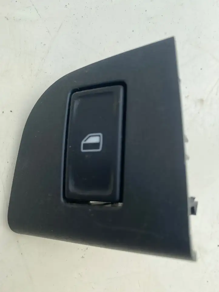 Skoda Octavia Mk3 (5E) (2013 - 2019) 5E0959855 Кнопка стеклоподъемников — фото 3