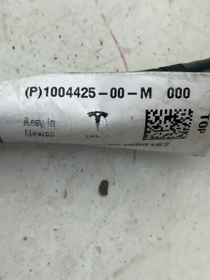 Tesla Model S (2016 - 2021) Дверь — фото 4