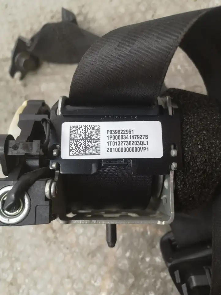 Volvo S60 (2013 - 2018) P039822961 Задний ремень безопасности — фото 2
