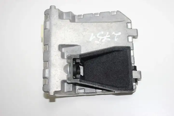 Mercedes-Benz C W204 (2007 - 2014) A0009050338 Камера в лобовом стекле — фото 2