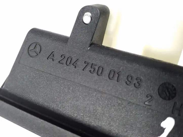Mercedes-Benz GLK X204 (2008 - 2016) A2047500193 Ручка багажной двери — фото 3