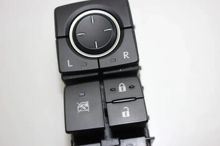 Lexus GS250 300 350 300h 450h (2011 - 2015) 84040-30180 Блок кнопок стеклоподъемников — фото 2