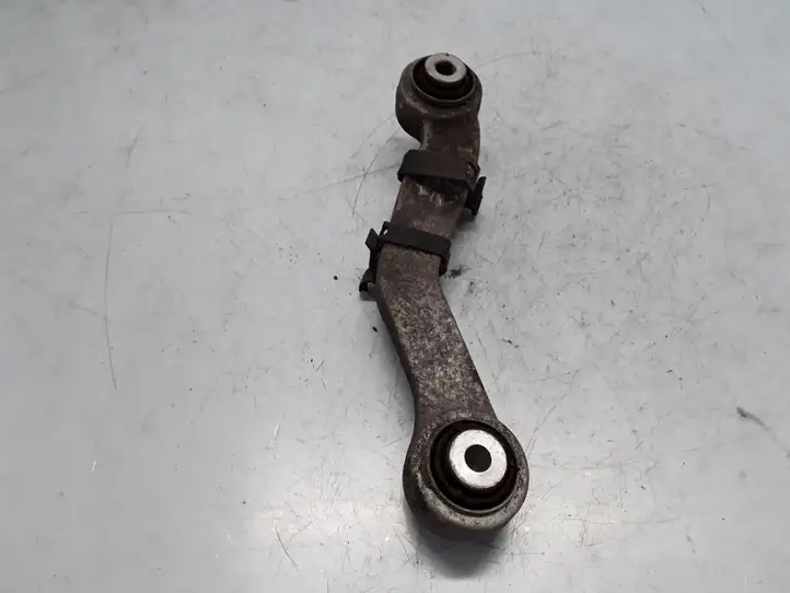 BMW 5 F10 F11 (2009 - 2016)  6782135 Рычаг