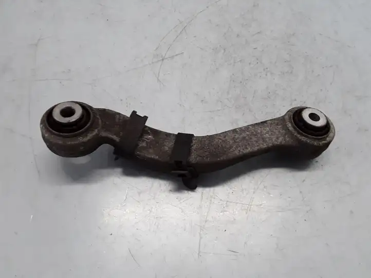 BMW 5 F10 F11 (2009 - 2016)  6782135 Рычаг