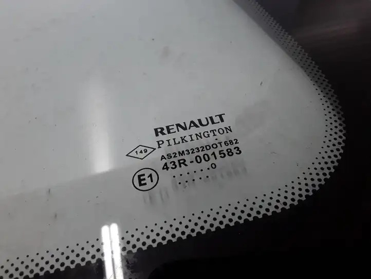 Renault Twingo II (2007 - 2014) 8200648279 Заднее боковое стекло — фото 3