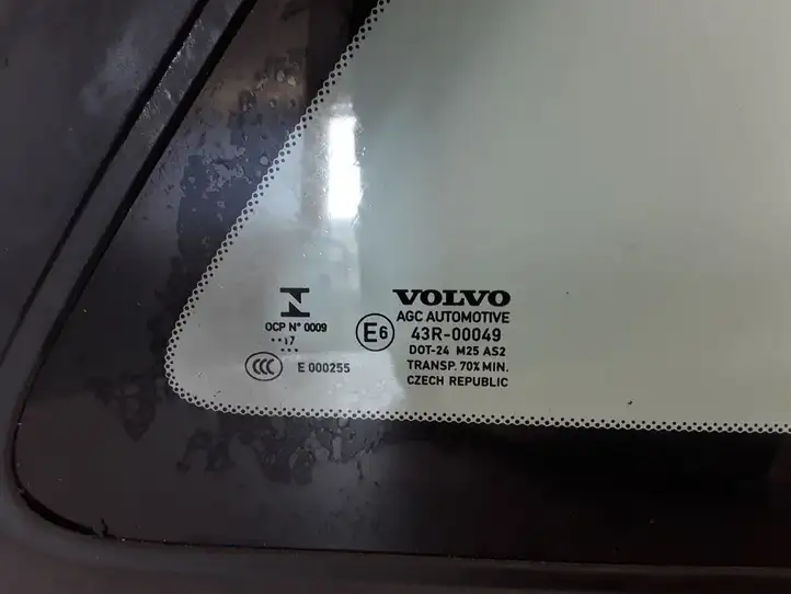 Volvo S90, V90 (2016 - 2020) 31442979 Заднее боковое стекло — фото 2