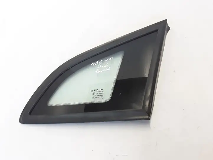 Renault Megane III (2009 - 2016)  833060008R Заднее боковое стекло кузова