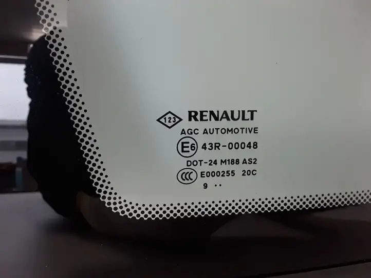 Renault Megane III (2009 - 2016) 833070008R Заднее боковое стекло — фото 2