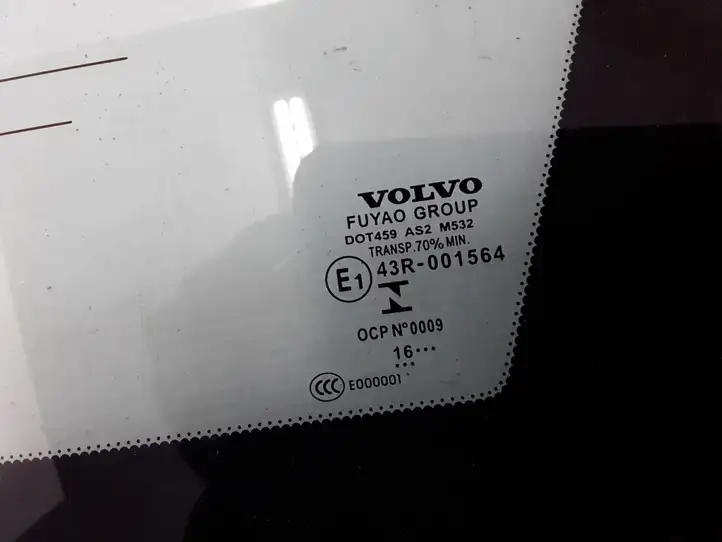 Volvo V60 (2013 - 2018) 31371795 Заднее боковое стекло — фото 2