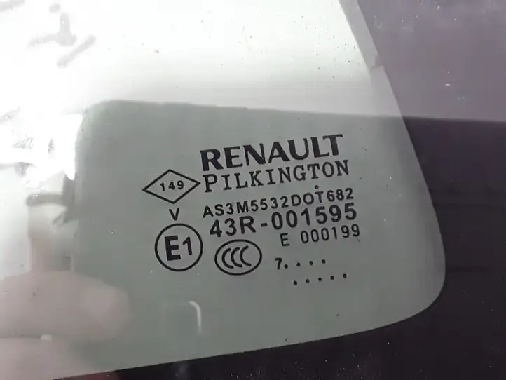 Renault Captur (2013 - 2020) 833060875R Заднее боковое стекло — фото 2