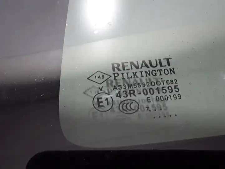Renault Captur (2013 - 2020) 833078189R Заднее боковое стекло — фото 2