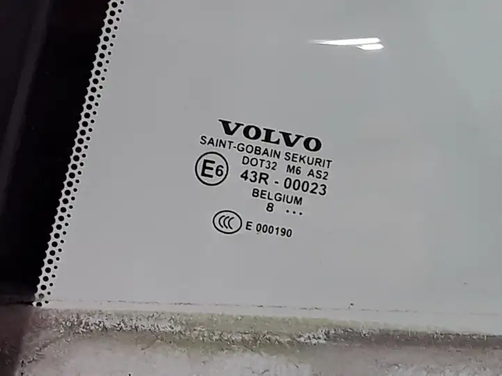 Volvo C70 (2005 - 2009) 31256477 Заднее боковое стекло — фото 3