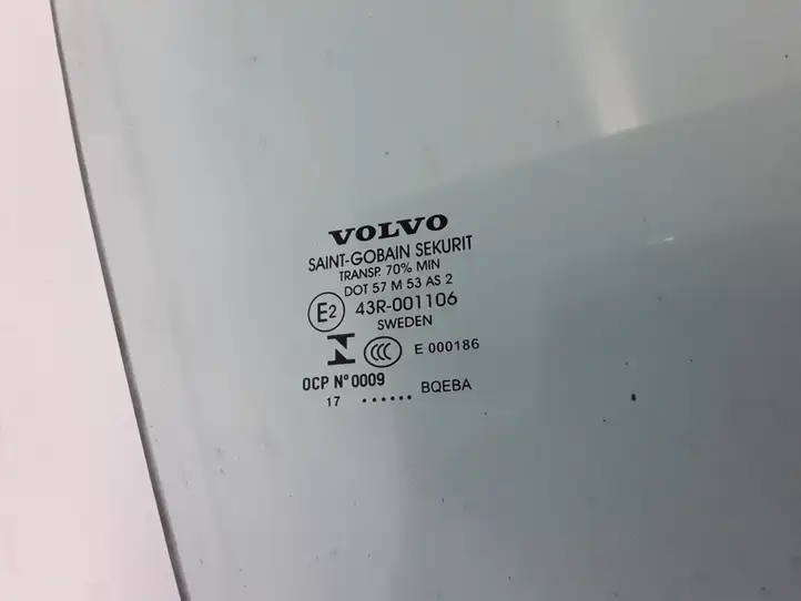 Volvo S90, V90 (2016 - 2020) 31371939 Стекло передней двери — фото 3