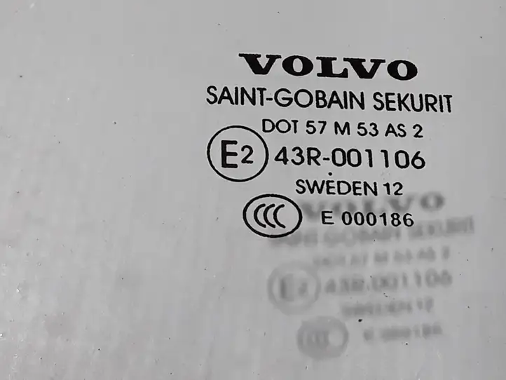 Volvo V70 (2007 - 2013)  8693973 Основное стекло передних дверей (четырехдверного автомобиля)