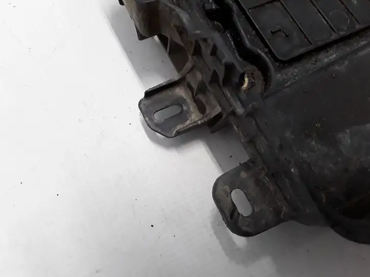 Renault Scenic II -  Grand scenic II (2003 - 2006)  8200467409 Держатель аккумулятора