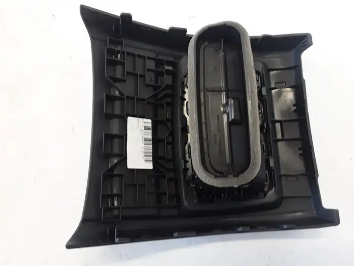 BMW 3 F30 F35 F31 (2012 - 2018)  9207330 Другая деталь салона