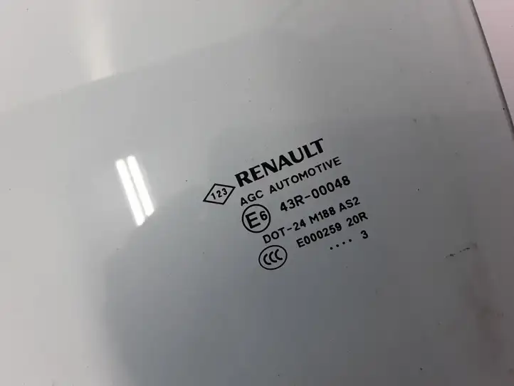 Renault Scenic III - Grand scenic III (2009 - 2016) 823010010R Стекло задней двери — фото 3