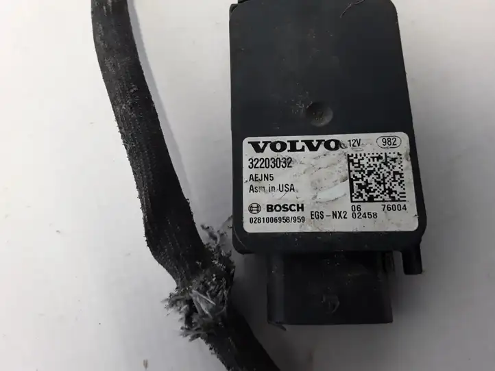 Volvo XC90 (2014 - 2019) 32203032 Лямбда-зонд — фото 3