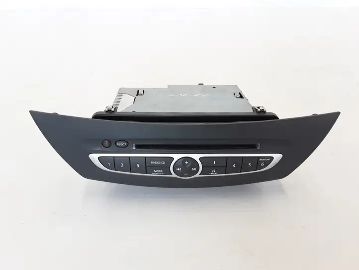 Renault Laguna III (2007 - 2015) Магнитола / мультимедийная система — фото 1