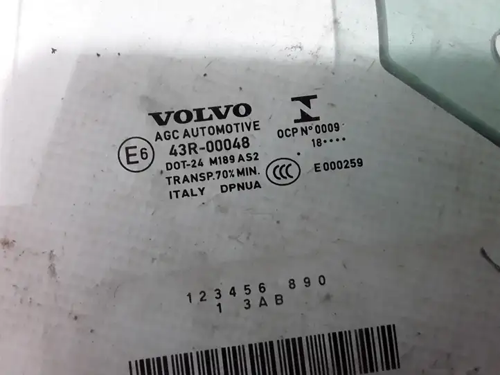 Volvo XC40 (2017 - ) 31442377 Стекло задней двери — фото 3