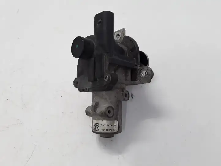 Renault Megane III (2009 - 2016)  8200282949 Клапан EGR