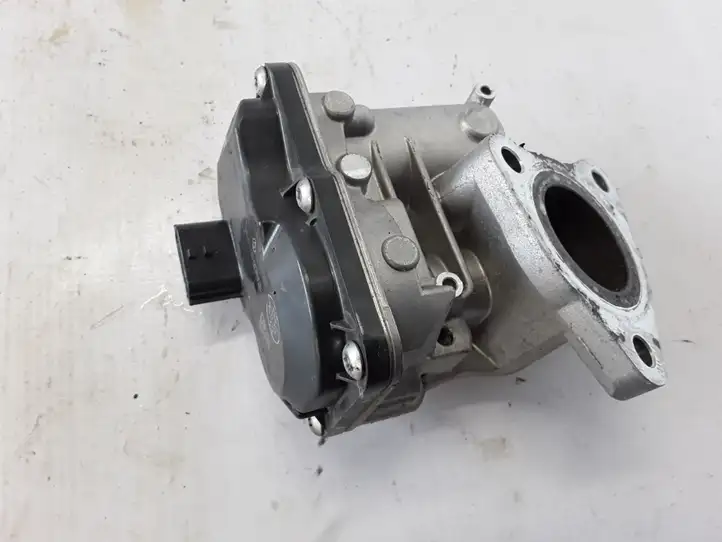 Renault Kadjar (2015 - 2018) 8201143495 Клапан EGR — фото 1