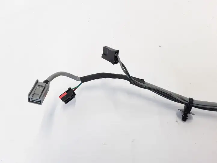 Volvo V50 (2004 - 2008) 31275197 Прочая электропроводка — фото 2