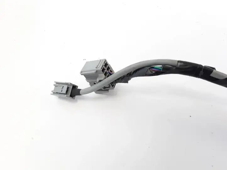 Volvo V50 (2004 - 2008) 31275197 Прочая электропроводка — фото 3