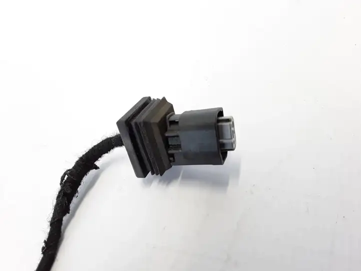 Volvo V70 (2004 - 2007) 30676699 Прочая электропроводка — фото 4