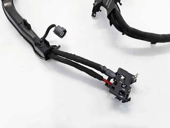 Volvo S90, V90 (2016 - 2020) 31687011 Плюсовой провод аккумулятора — фото 4
