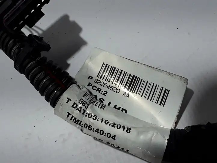 Volvo XC40 (2017 - ) 32254620 Прочая электропроводка — фото 2