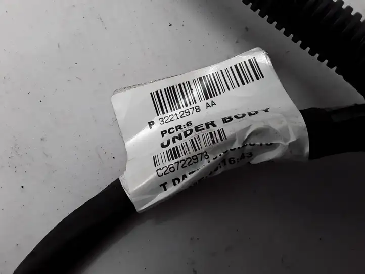 Volvo XC40 (2017 - ) 32212978 Прочая электропроводка — фото 3