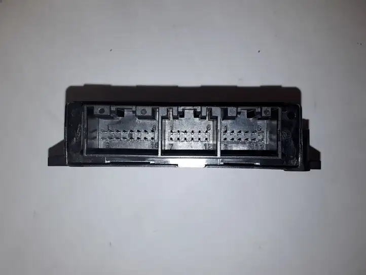 Volvo XC60 (2008 - 2013)  30682548 Блок управления парковки