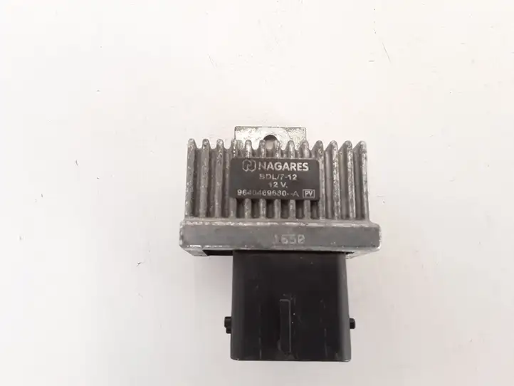 Renault Trafic II (X83) (2002 - 2014)  9640469680 Реле подогрева свеч