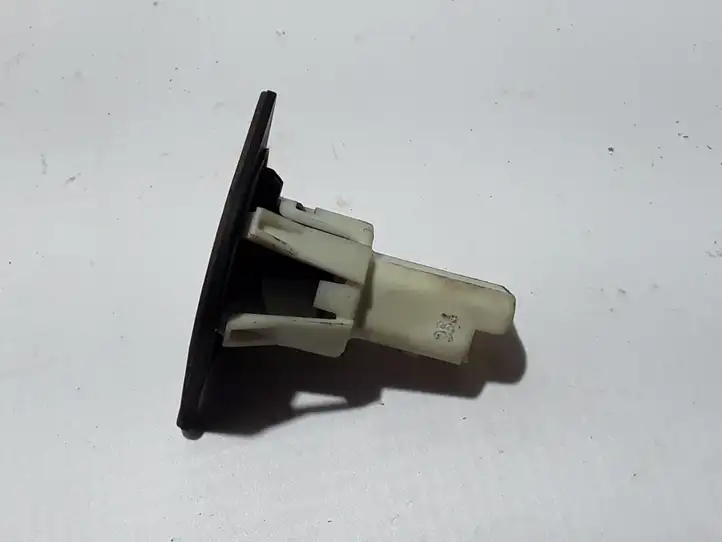Renault Scenic II - Grand scenic II (2003 - 2006) 8200110098 Кнопка закрытия крышки багажника — фото 2