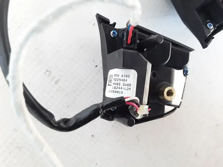 BMW 5 F10 F11 (2009 - 2016) 9229484 Кнопки на рулевом колесе — фото 4
