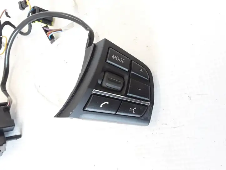 BMW 5 F10 F11 (2009 - 2016) 9229484 Кнопки на рулевом колесе — фото 5