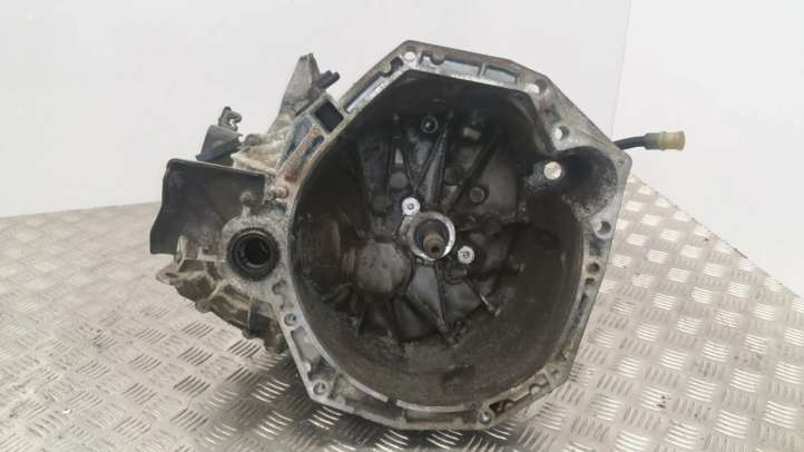 TL4A001 Renault Megane II Mechaninė 6 pavarų dėžė