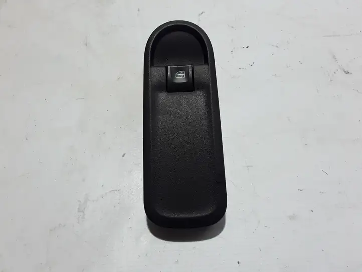 Dacia Duster (2010 - 2017) 809601386R Кнопка стеклоподъемников — фото 1